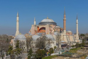 Hagia_Sophia-min