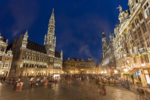 grand place brussels-min